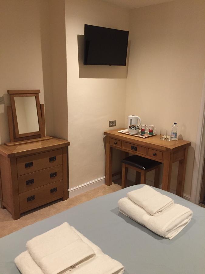라야더 Bryn Derwen B&B 외부 사진