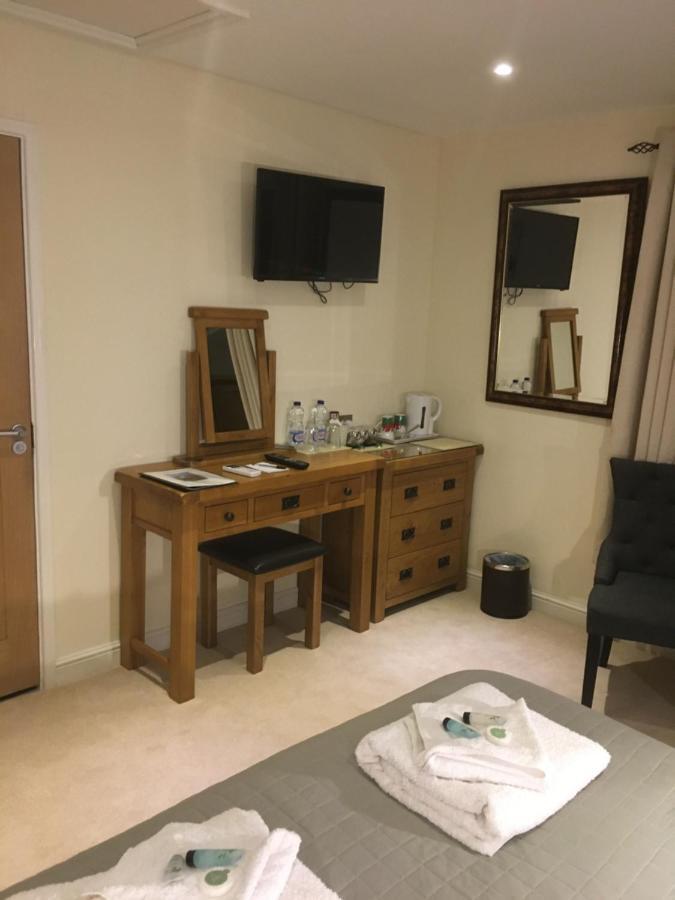 라야더 Bryn Derwen B&B 외부 사진