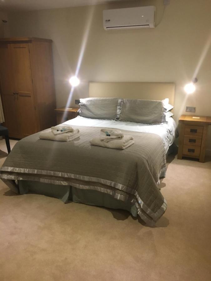 라야더 Bryn Derwen B&B 외부 사진